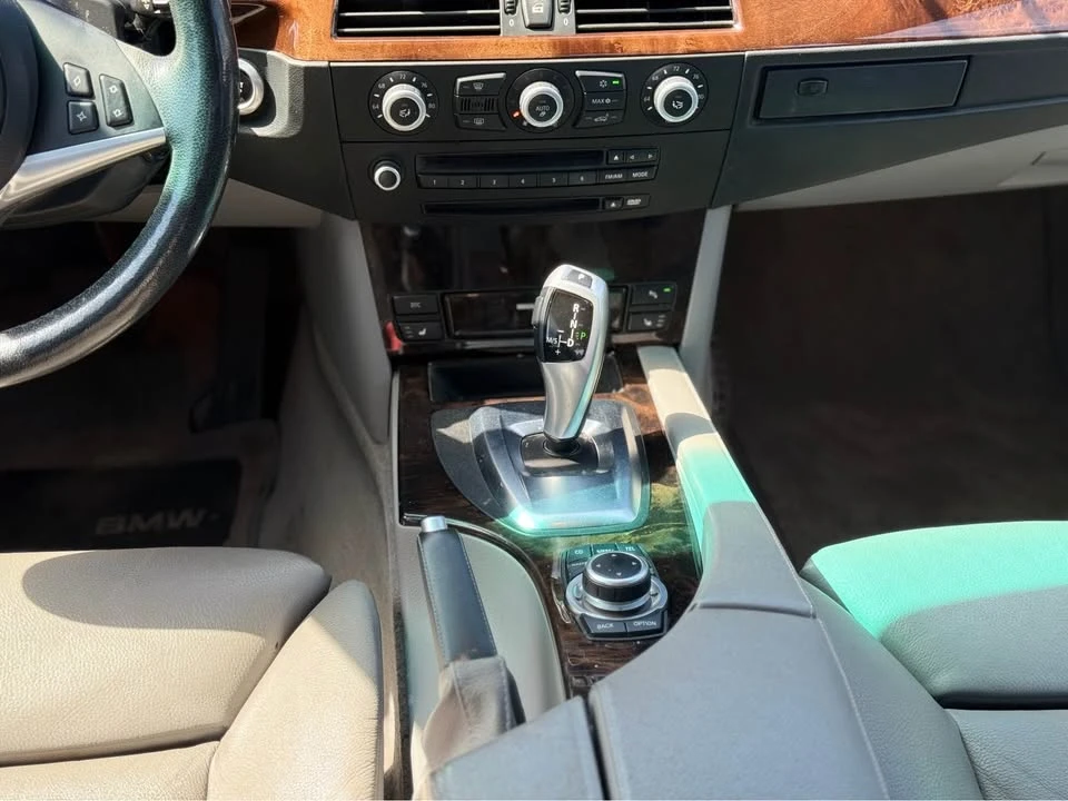2009 BMW E60 5 Series Sedan - Image 11 of 12