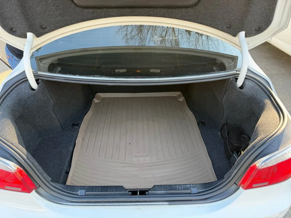 2009 BMW E60 5 Series Sedan - Image 6 of 6