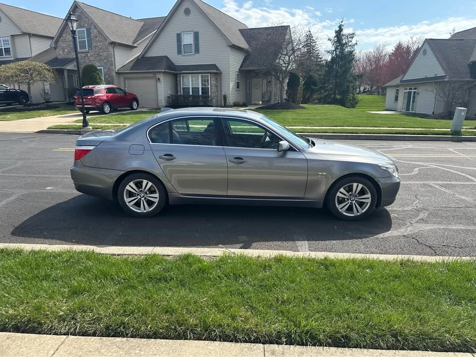 2009 BMW E60 5 Series Sedan - Image 4 of 15