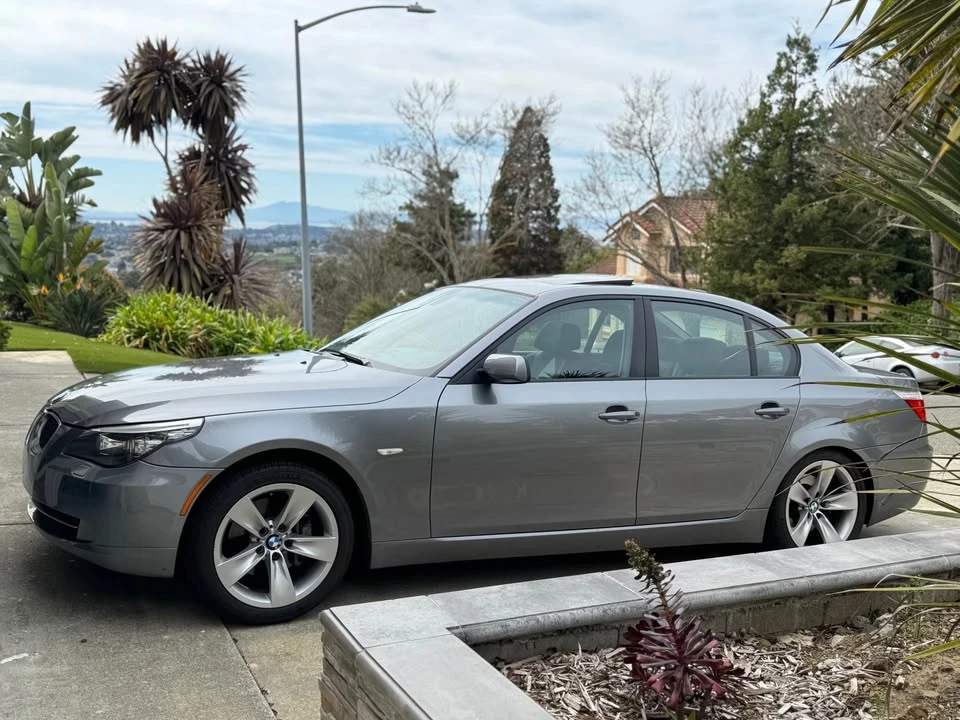 2009 BMW E60 5 Series Sedan - Image 12 of 20