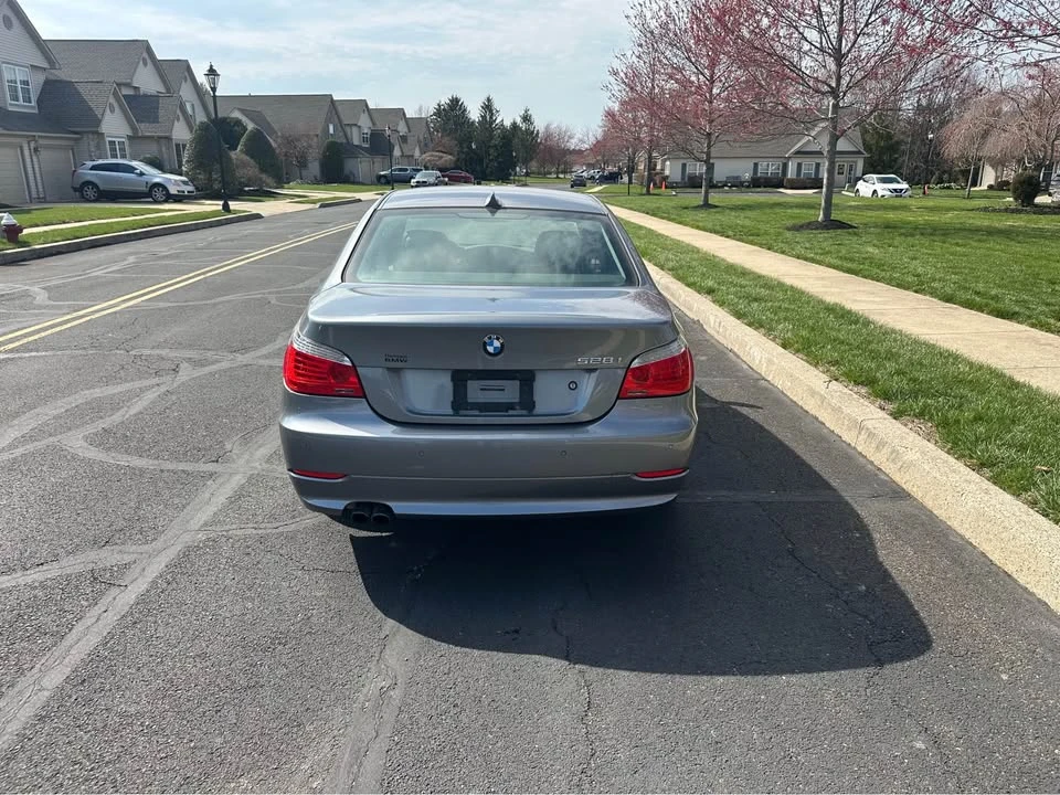 2009 BMW E60 5 Series Sedan - Image 7 of 15