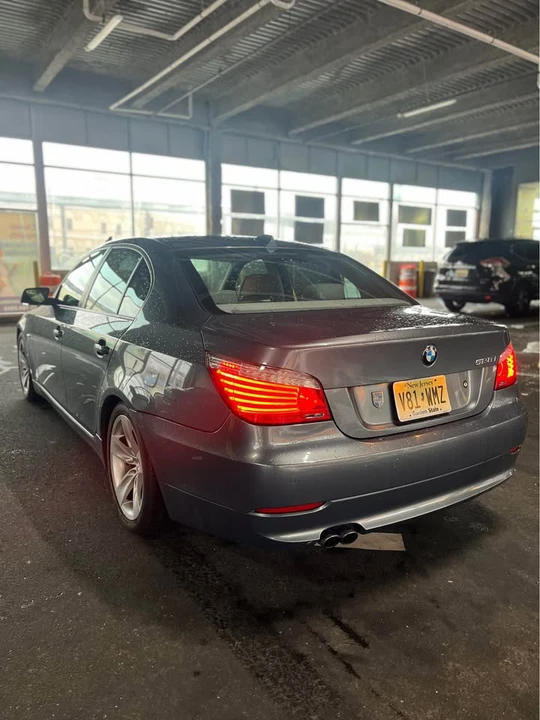 2009 BMW E60 5 Series Sedan - Image 14 of 20