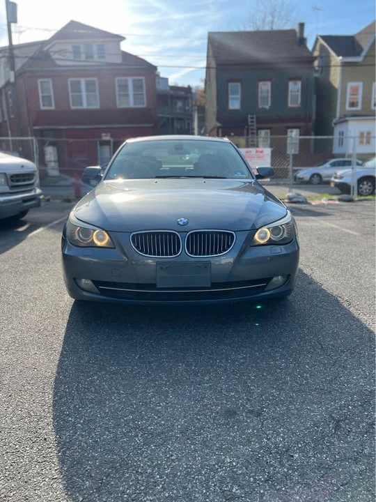 2009 BMW E60 5 Series Sedan - Image 2 of 18