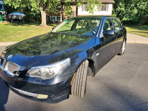 2009 BMW 5 Series 528i Sedan