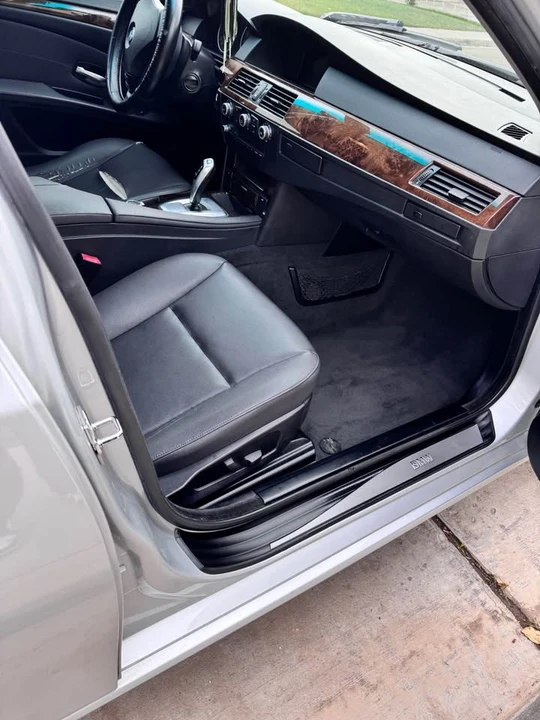 2009 BMW E60 5 Series Sedan - Image 10 of 18