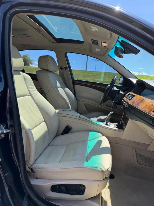 2009 BMW E60 5 Series Sedan - Image 5 of 11