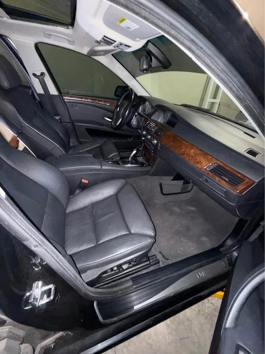 2009 BMW E60 5 Series Sedan - Image 2 of 4