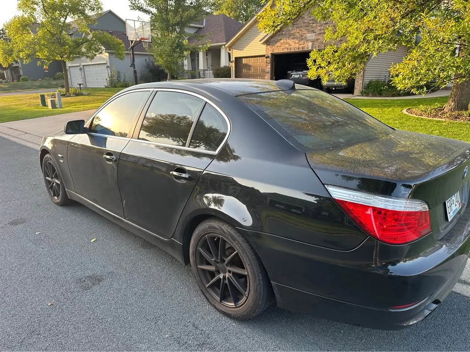 2009 BMW E60 5 Series Sedan - Image 2 of 3