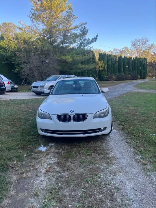 2009 BMW E60 5 Series Sedan - Image 2 of 15