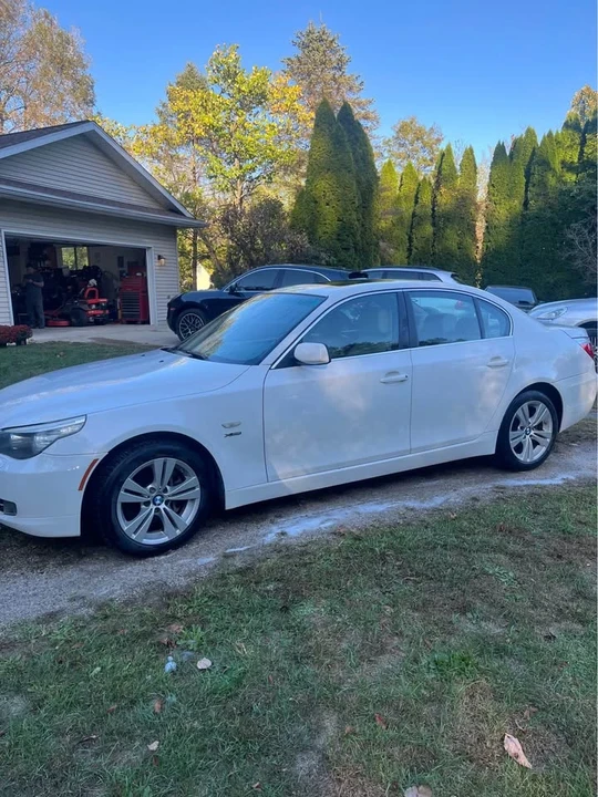2009 BMW E60 5 Series Sedan - Image 3 of 15