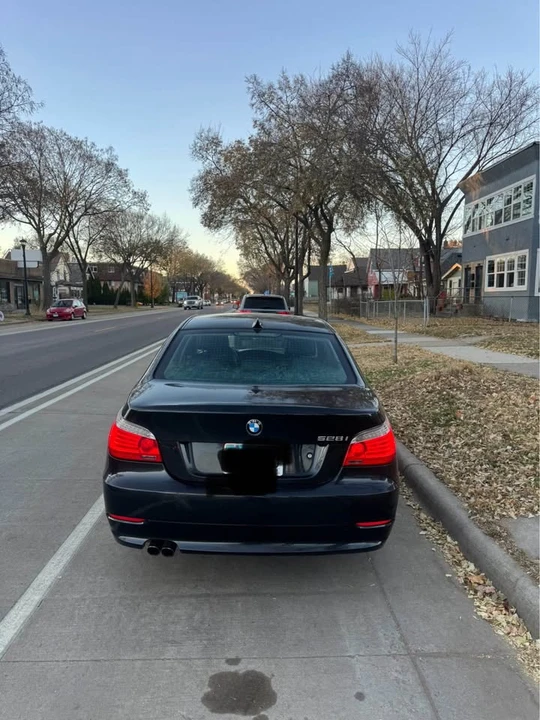 2009 BMW E60 5 Series Sedan - Image 2 of 6