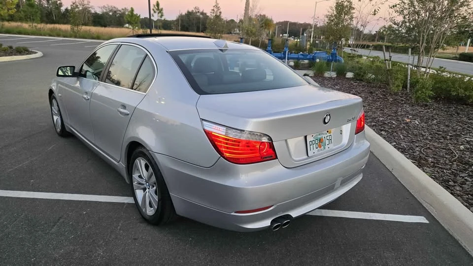 2009 BMW E60 5 Series Sedan - Image 9 of 15