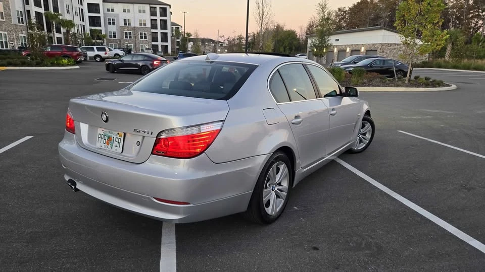 2009 BMW E60 5 Series Sedan - Image 2 of 15