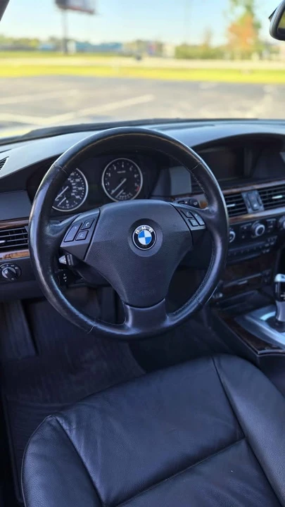 2009 BMW E60 5 Series Sedan - Image 14 of 15