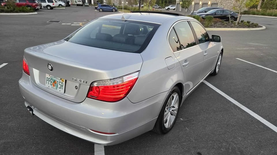 2009 BMW E60 5 Series Sedan - Image 8 of 15