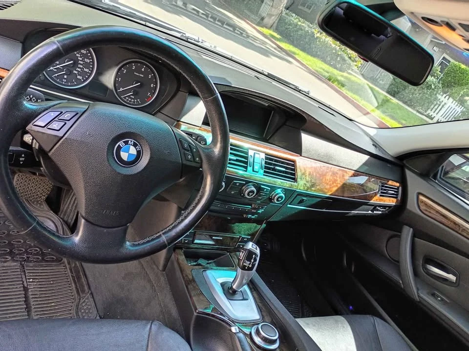 2009 BMW E60 5 Series Sedan - Image 5 of 8