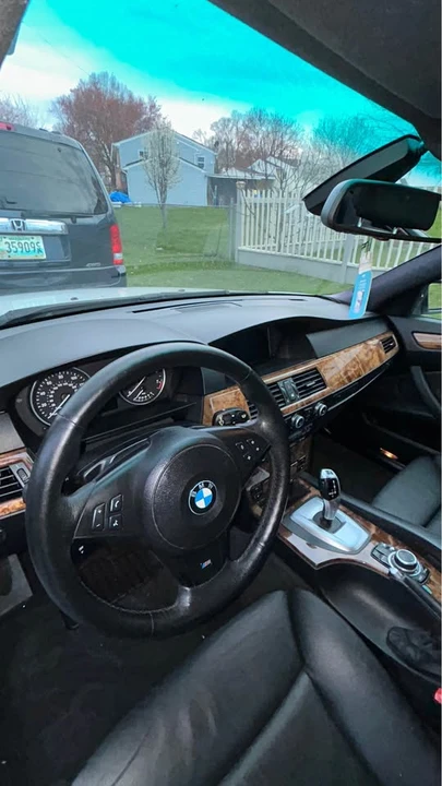 2009 BMW E60 5 Series Sedan - Image 8 of 11