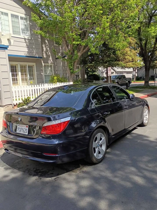 2009 BMW E60 5 Series Sedan - Image 3 of 8