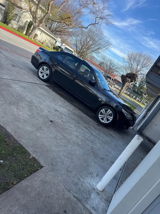 2009 BMW E60 5 Series Sedan - Image 2 of 9
