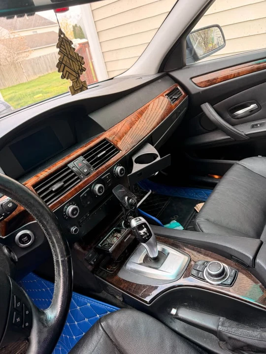2009 BMW E60 5 Series Sedan - Image 3 of 4