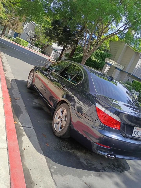 2009 BMW E60 5 Series Sedan - Image 4 of 8
