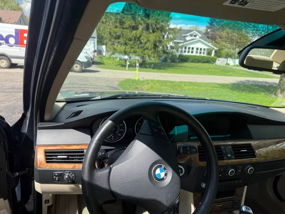 2009 BMW E60 5 Series Sedan - Image 4 of 6