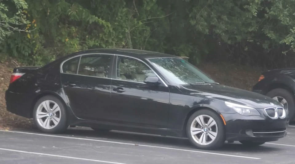 2009 BMW E60 5 Series Sedan - Image 8 of 20