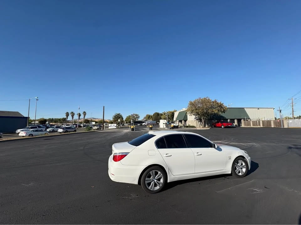 2009 BMW E60 5 Series Sedan - Image 4 of 6