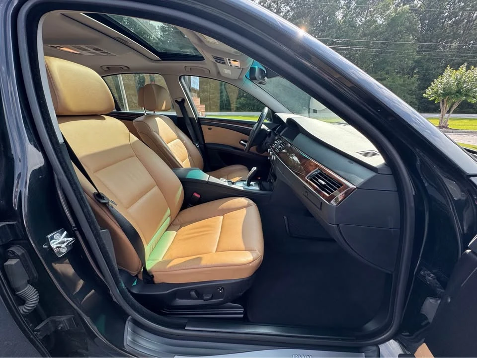 2009 BMW E60 5 Series Sedan - Image 11 of 19