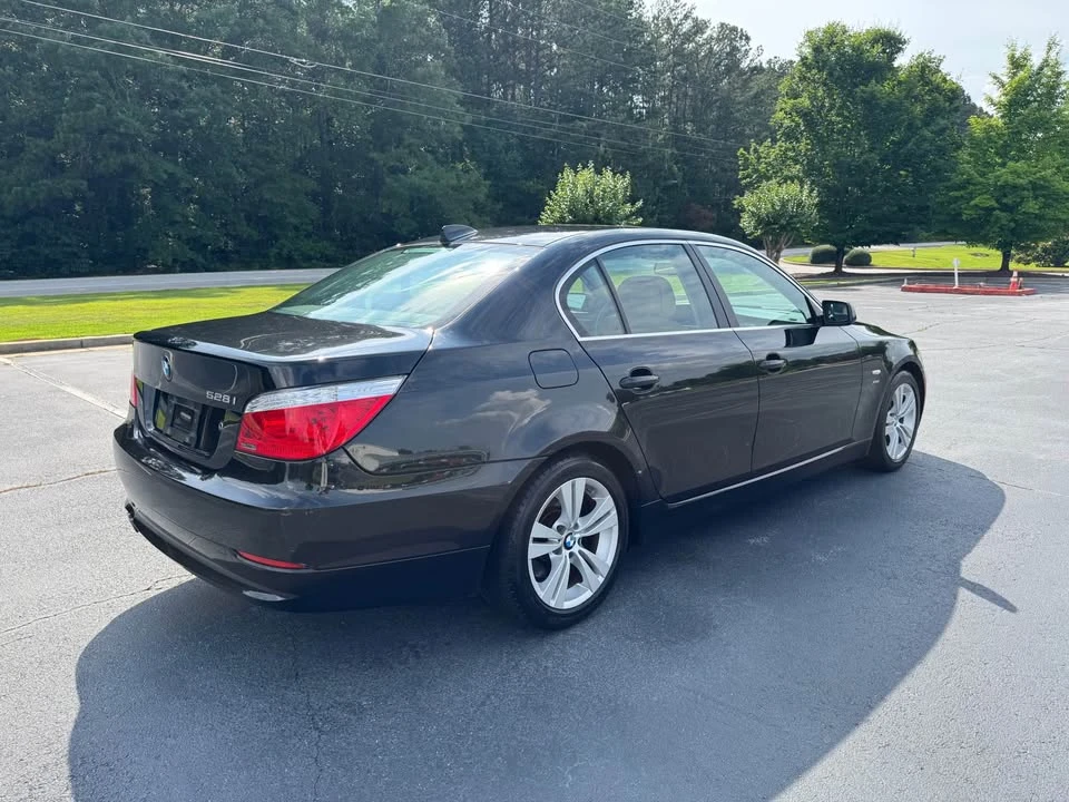 2009 BMW E60 5 Series Sedan - Image 8 of 19