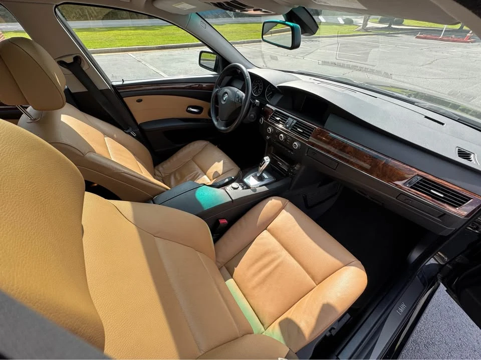 2009 BMW E60 5 Series Sedan - Image 12 of 19