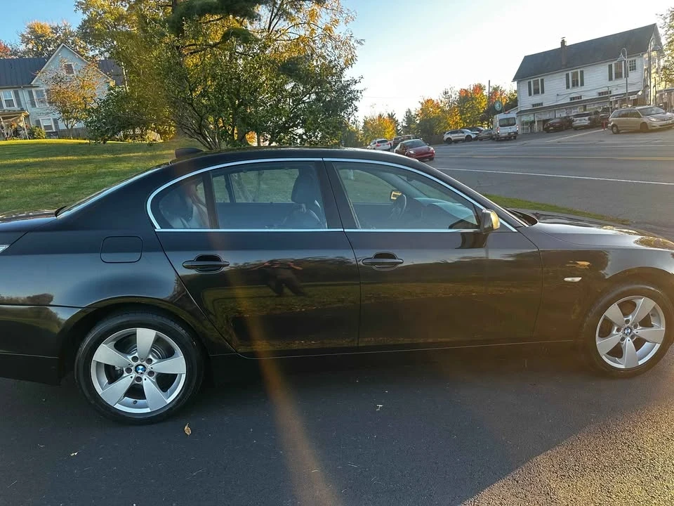 2009 BMW E60 5 Series Sedan - Image 2 of 8