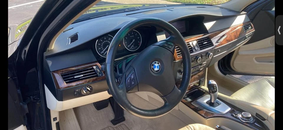 2009 BMW E60 5 Series Sedan - Image 11 of 18