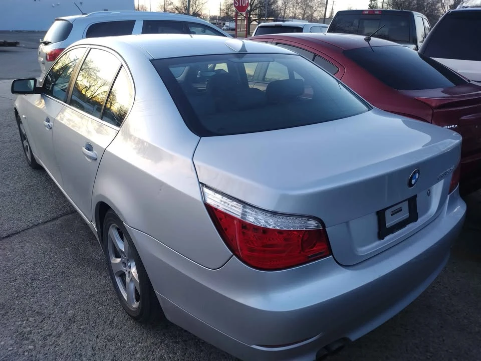 2009 BMW E60 5 Series Sedan - Image 2 of 5