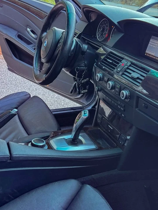 2009 BMW E60 5 Series Sedan - Image 8 of 10