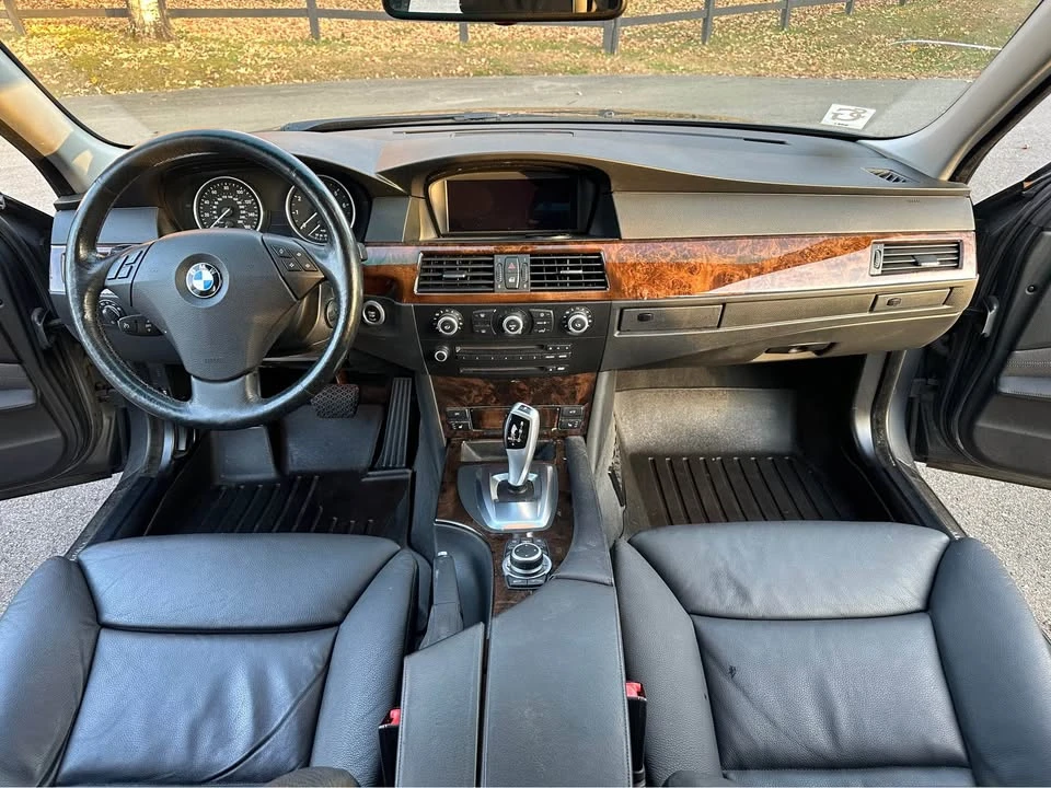 2009 BMW E60 5 Series Sedan - Image 9 of 17