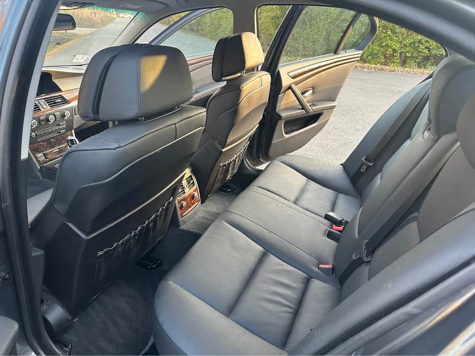 2009 BMW E60 5 Series Sedan - Image 8 of 17