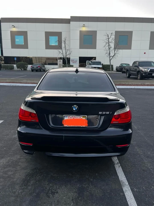 2009 BMW E60 5 Series Sedan - Image 5 of 11