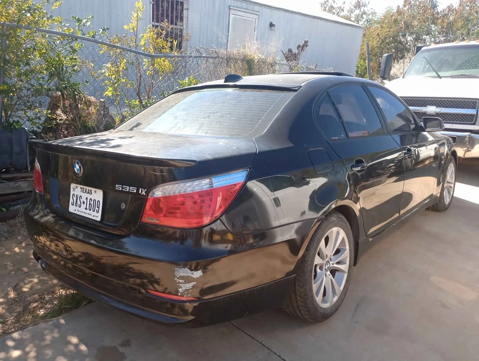 2009 BMW E60 5 Series Sedan - Image 3 of 4