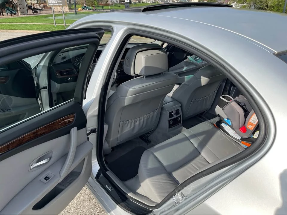 2009 BMW E60 5 Series Sedan - Image 6 of 10
