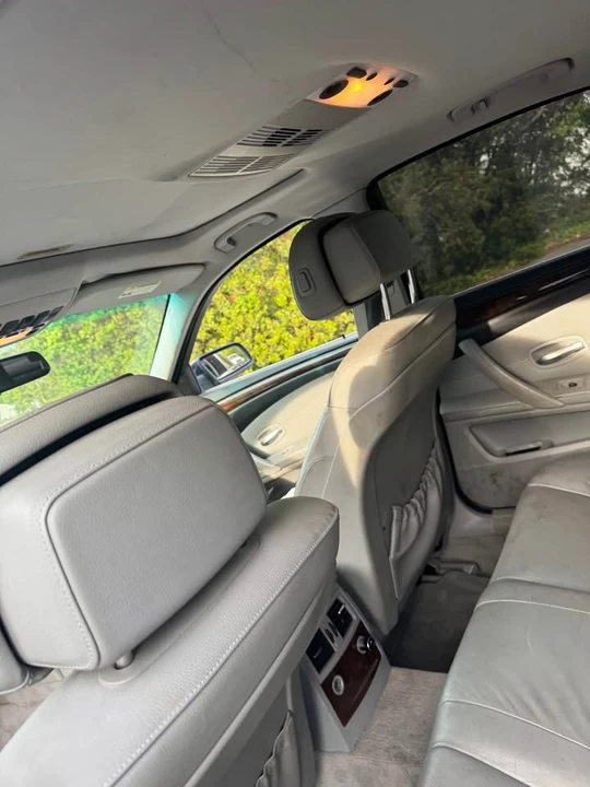 2009 BMW E60 5 Series Sedan - Image 10 of 11