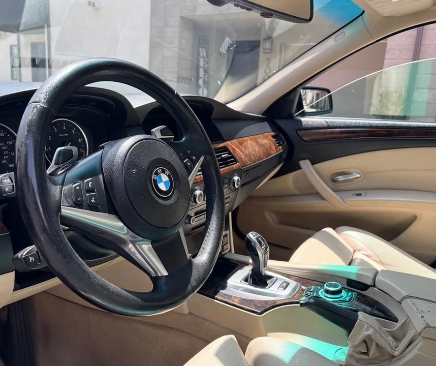 2009 BMW E60 5 Series Sedan - Image 12 of 17
