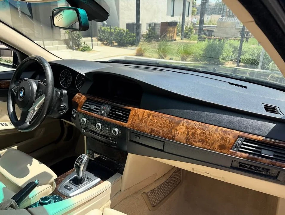 2009 BMW E60 5 Series Sedan - Image 14 of 17