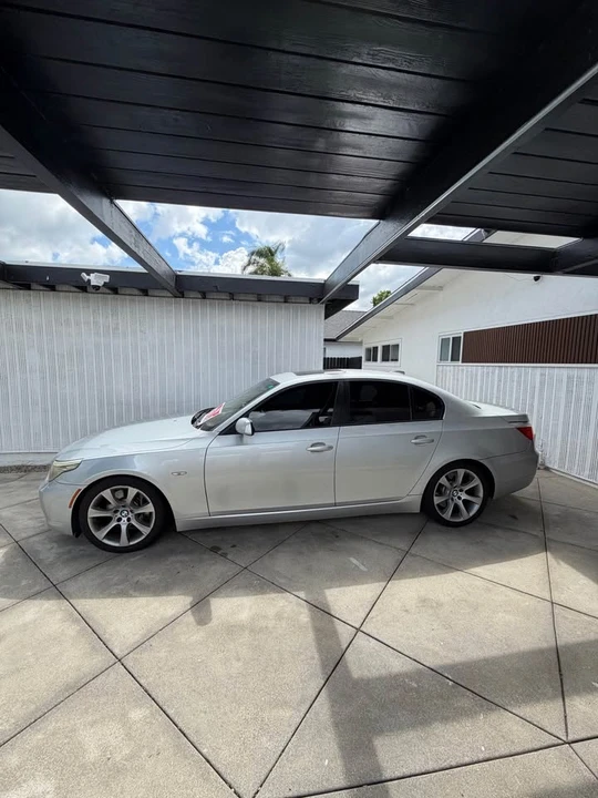 2009 BMW E60 5 Series Sedan - Image 2 of 17