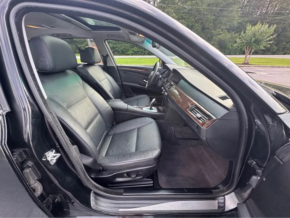 2009 BMW E60 5 Series Sedan - Image 9 of 16