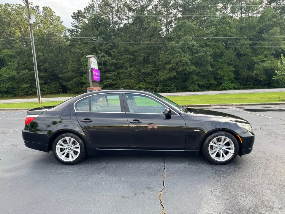 2009 BMW E60 5 Series Sedan - Image 2 of 18