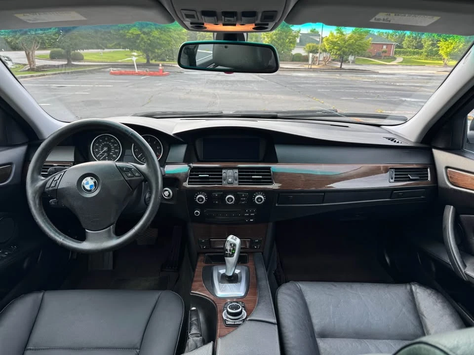 2009 BMW E60 5 Series Sedan - Image 10 of 18