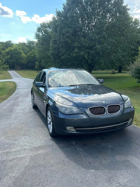 2009 BMW E60 5 Series Sedan - Image 2 of 3