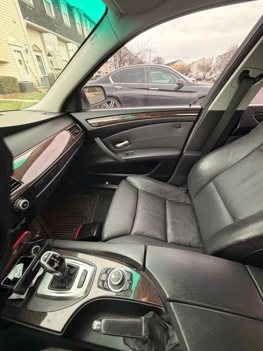 2009 BMW E60 5 Series Sedan - Image 10 of 16