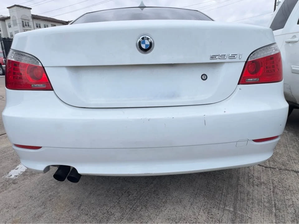 2009 BMW E60 5 Series Sedan - Image 2 of 4